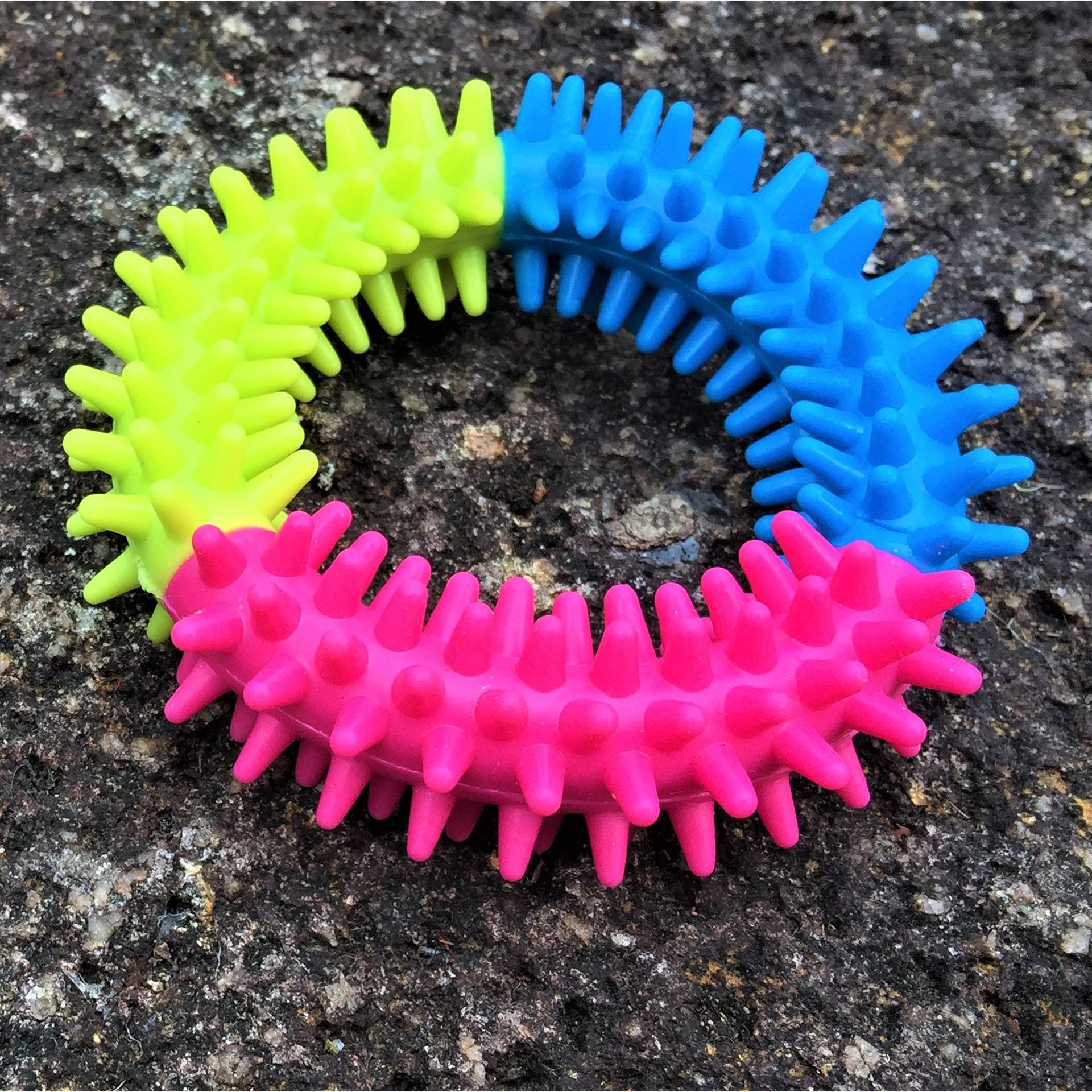 Dog Chew Toy Tri-Coloured Spiky Outdoors 2